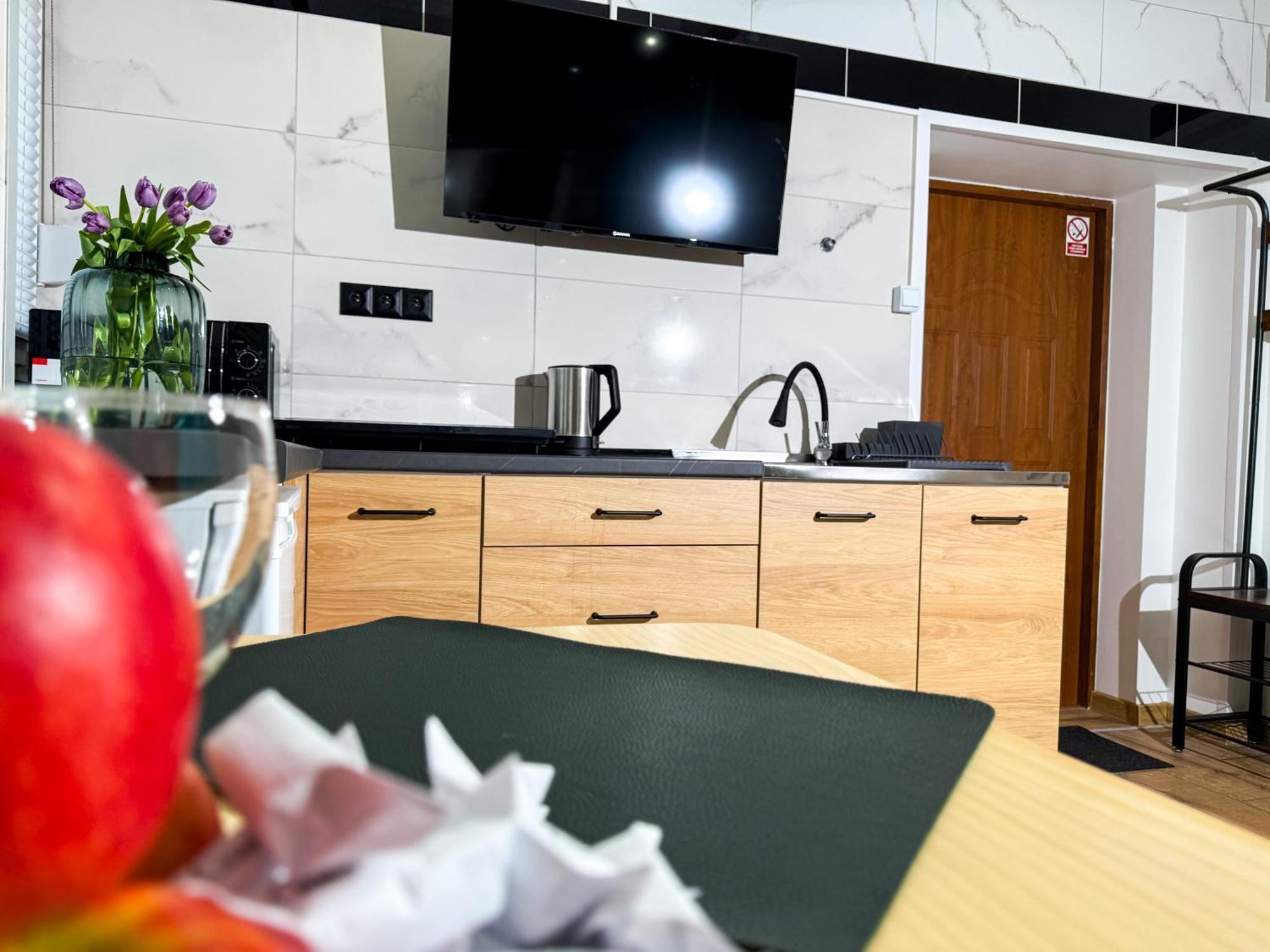 Apartament Kosciuszki 2 By Libertarent Wałbrzych Buitenkant foto